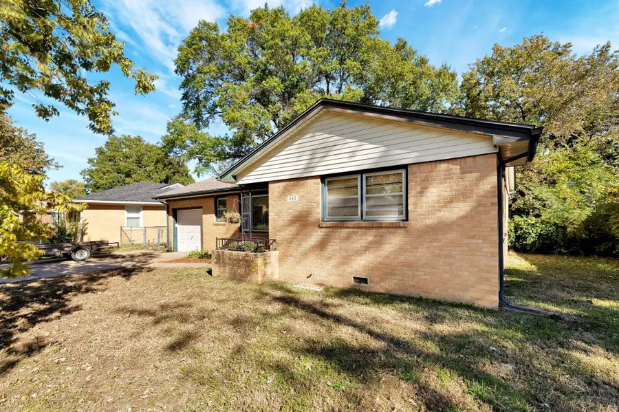 562 S Georgie Ave, Derby, KS 67037 - Image #3