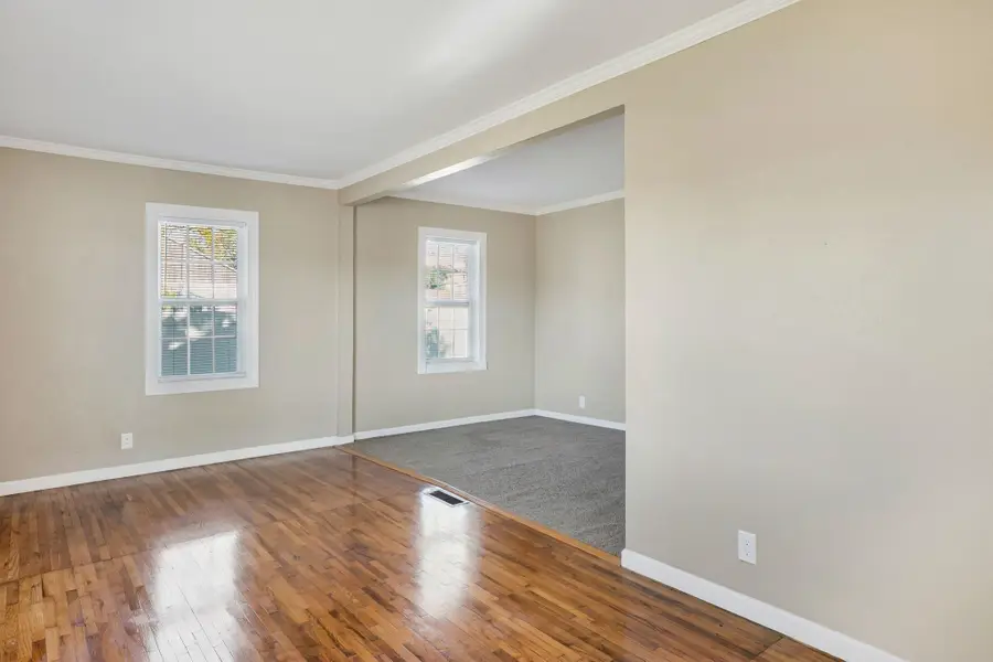 320 S Lorraine St, Hutchinson, KS 67501 - Image #3