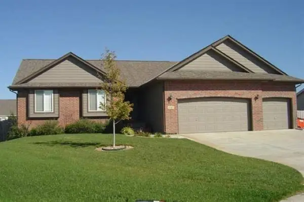 3327 N Lake Ridge, Wichita, KS 67205