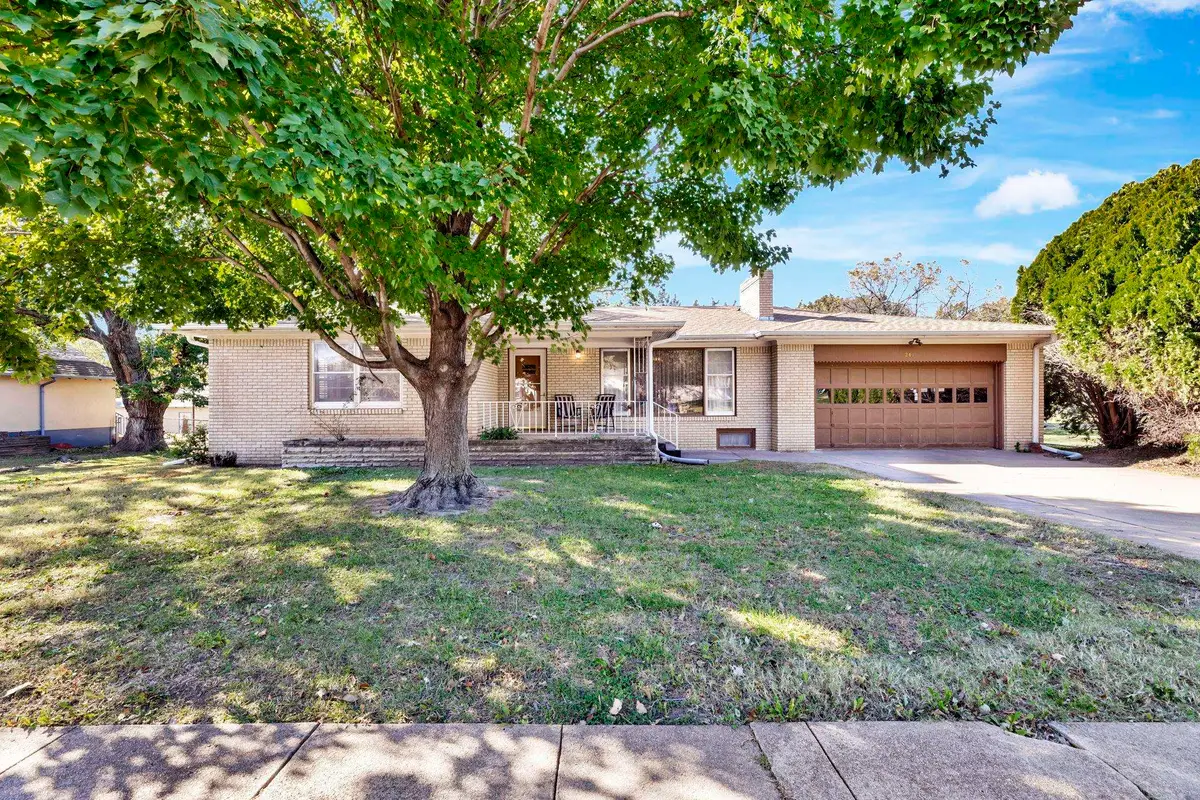 241 S Gorin St, Clearwater, KS 67026 - Image #1