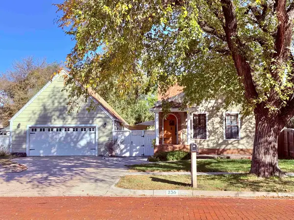 236 W A Ave, Kingman, KS 67068