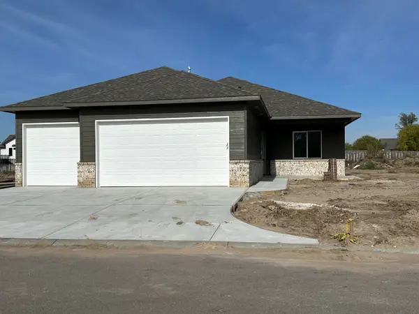 4434 N Sunny Ct, Wichita, KS 67205