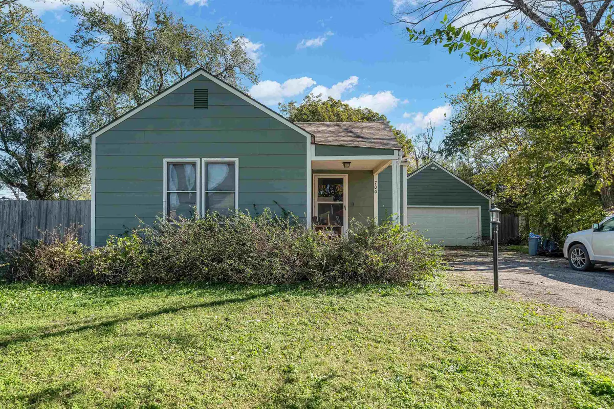 700 N Oak St, Goddard, KS 67052 - Image #1