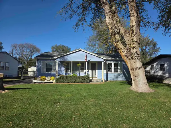 2010 E Idlewild St, Wichita, KS 67216