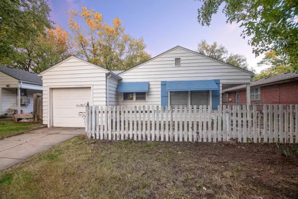836 S Fountain St, Wichita, KS 67218
