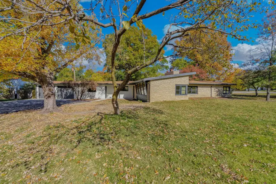 12 E Sequoia Dr, Wichita, KS 67206 - Image #3