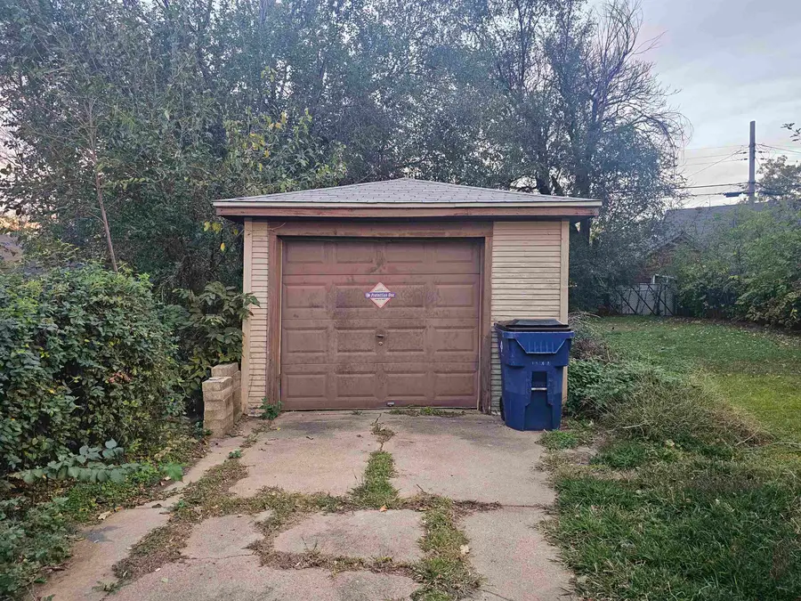 1029 S Seneca, Wichita, KS 67213 - Image #2