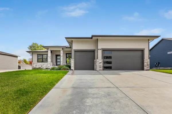 618 S Clear Creek St, Wichita, KS 67230