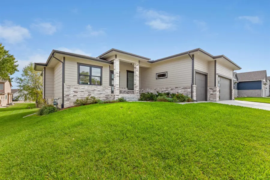 618 S Clear Creek St, Wichita, KS 67230 - Image #2