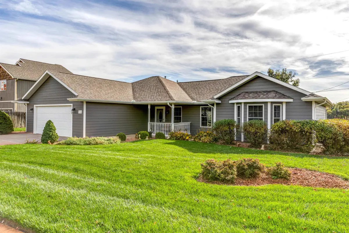 1124 Republic Cir, Salina, KS 67401 - Image #1