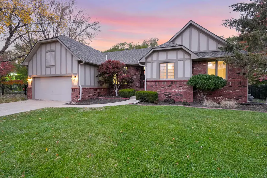 10106 E Mainsgate Cir, Wichita, KS 67226 - Image #2