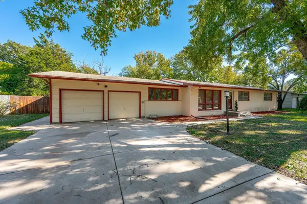 3230 N Saint Clair Ave, Wichita, KS 67204