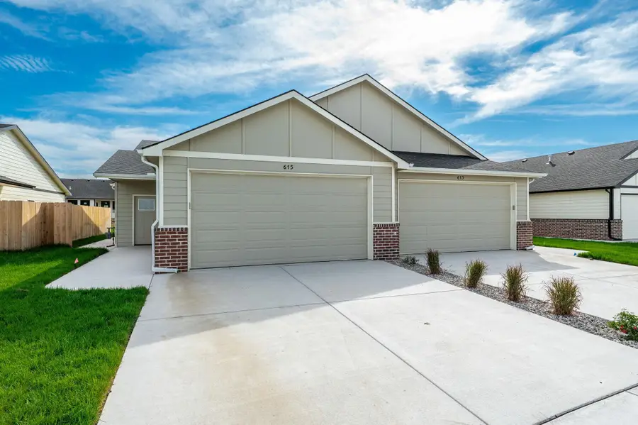 613 E Briarbrook Ln, Park City, KS 67147-1127 - Image #3