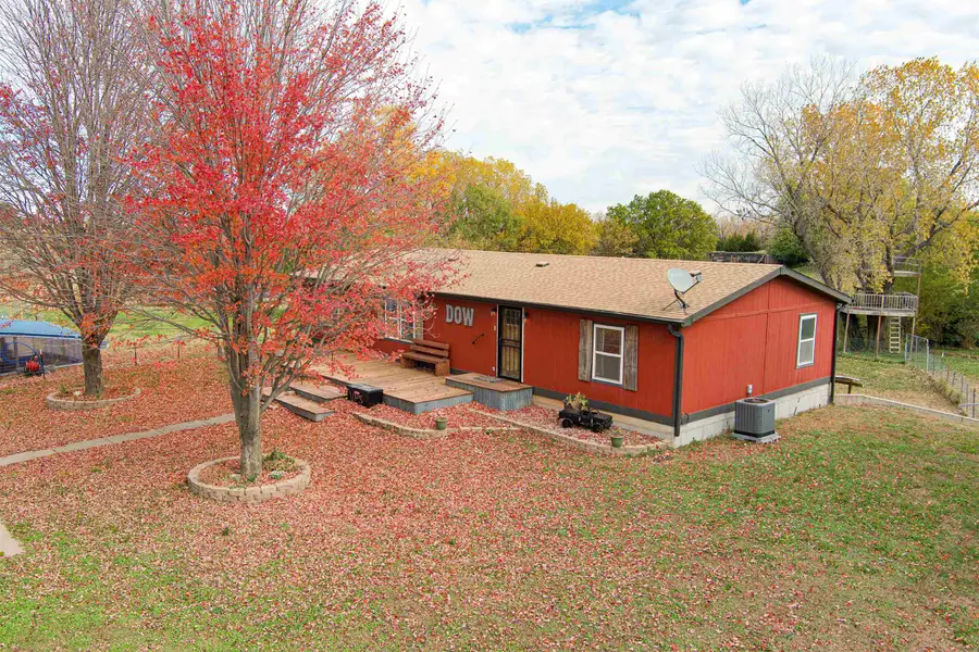 4720 W Pleasant Hill Rd, Salina, KS 67401 - Image #2