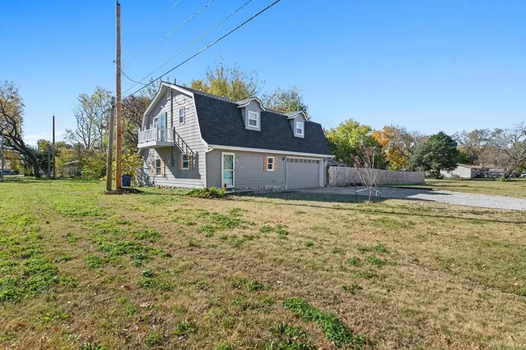 513 E Ash St, Douglass, KS 67039 - Image #1