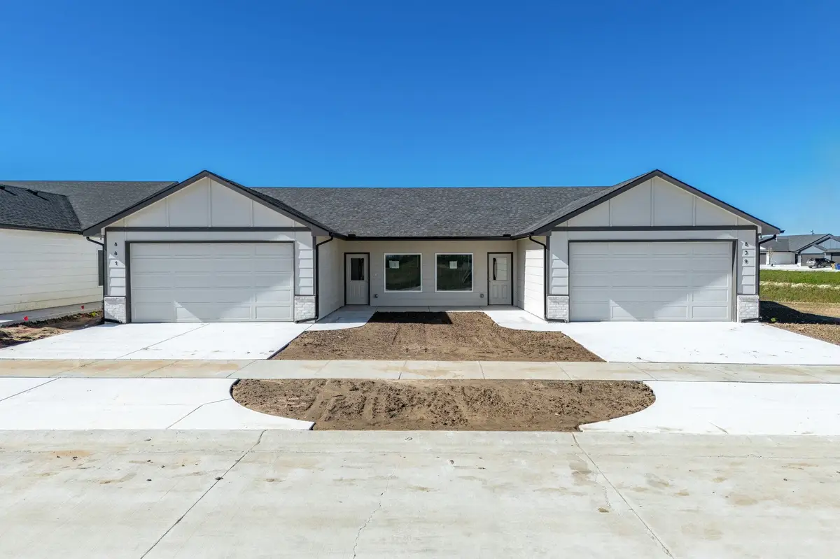 850 S Jay St, Valley Center, KS 67147-8977 - Image #1