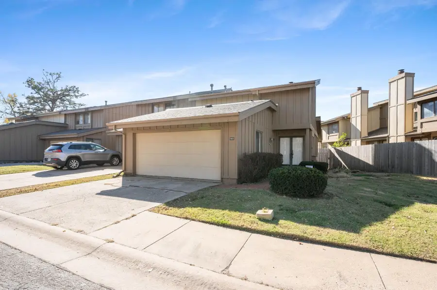 8201 E Harry St Apt 1801, Wichita, KS 67207 - Image #2