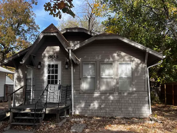 808 W 5th, Newton, KS 67114