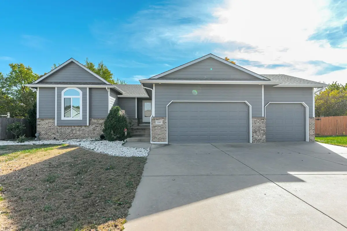 11009 W Hadden Circle, Wichita, KS 67215 - Image #1