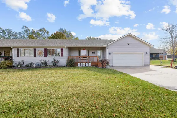 1238 Sapphire Ln., Lindsborg, KS 67456