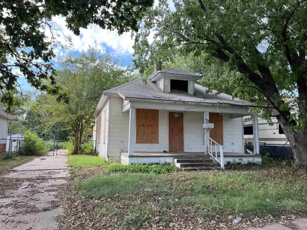 839 S Elizabeth, Wichita, KS 67213