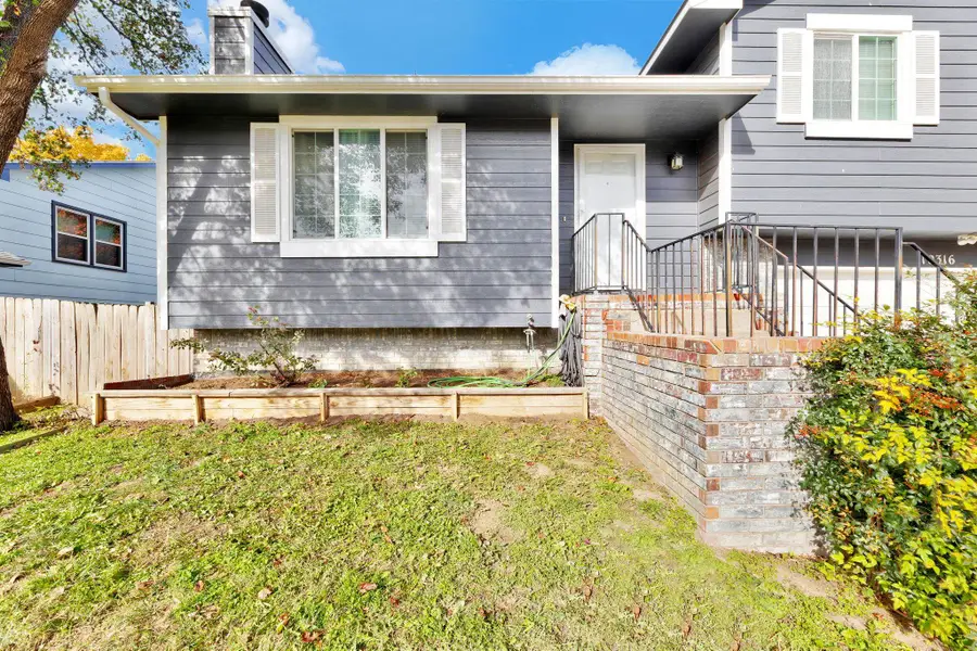 10316 E Countryside Cir, Wichita, KS 67207 - Image #2