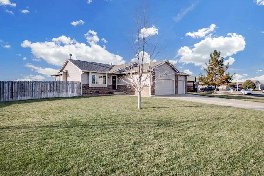 1733 N Mcrae Ct., Goddard, KS 67052 - Image #2