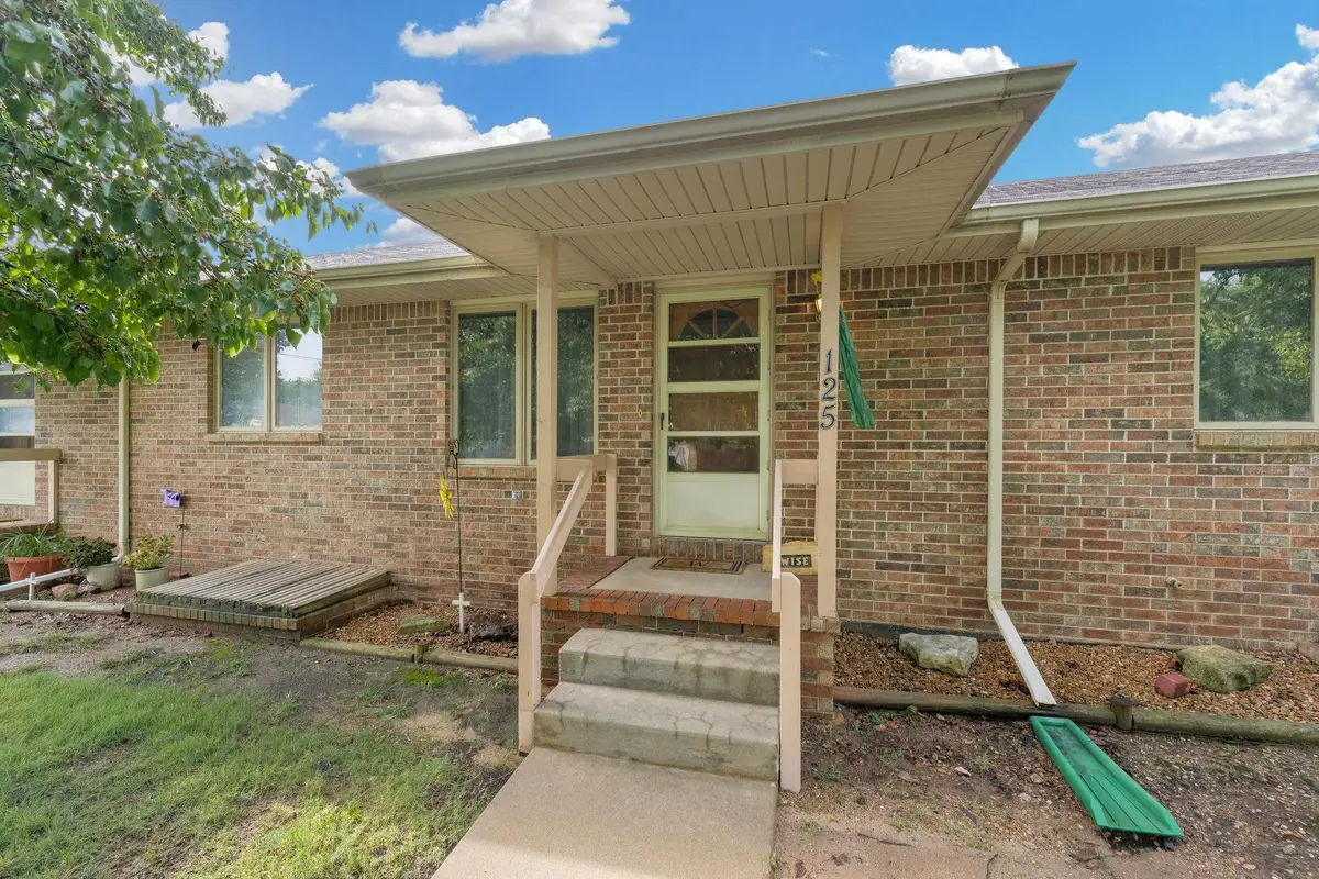 125 W 3rd Ave, Cheney, KS 67025 - Image #1