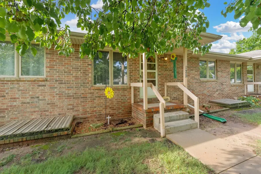 125 W 3rd Ave, Cheney, KS 67025 - Image #3
