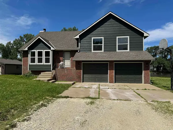 21029 W Tower Lakes Cir., Colwich, KS 67030