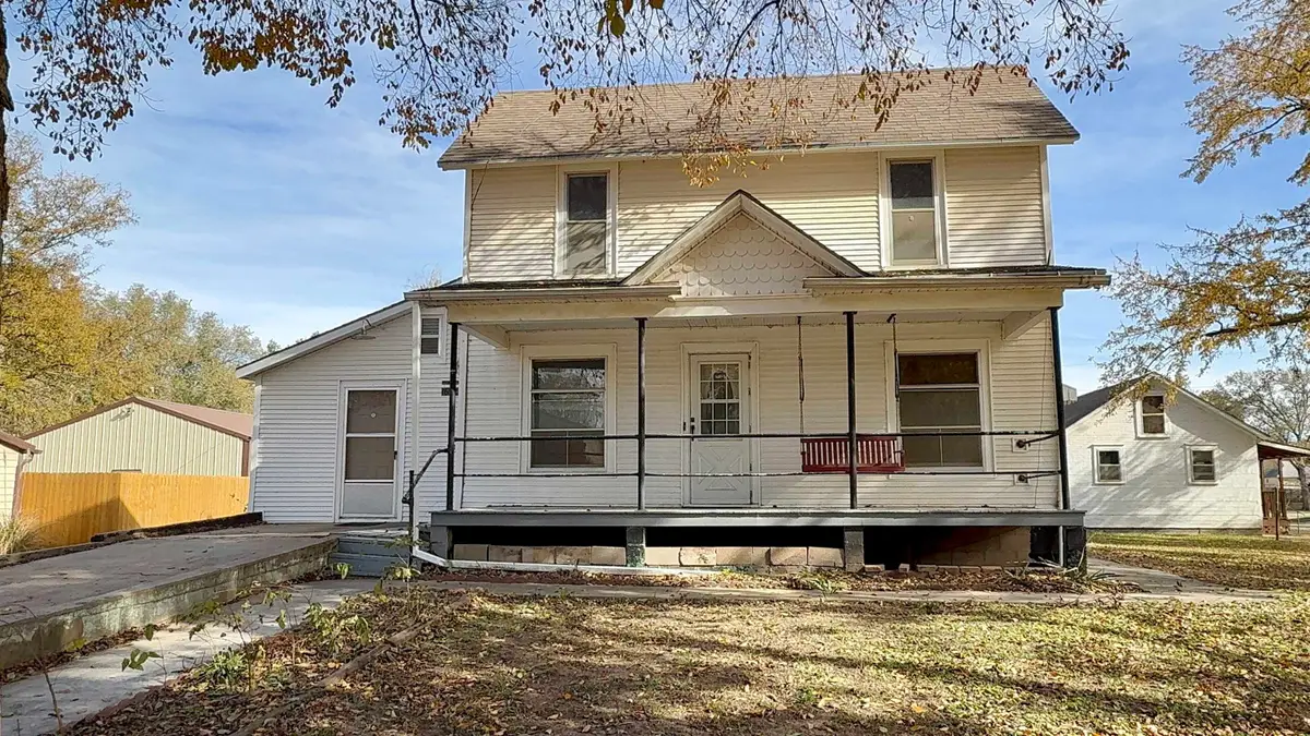 615 Hawkes St, Gypsum, KS 67448 - Image #1