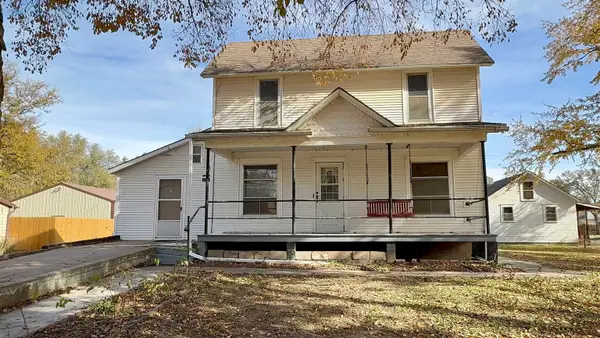 615 Hawkes St, Gypsum, KS 67448