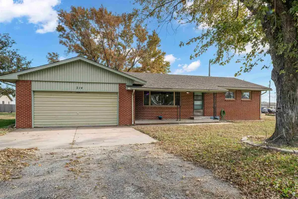 214 N Sedgwick Ave, Burrton, KS 67020