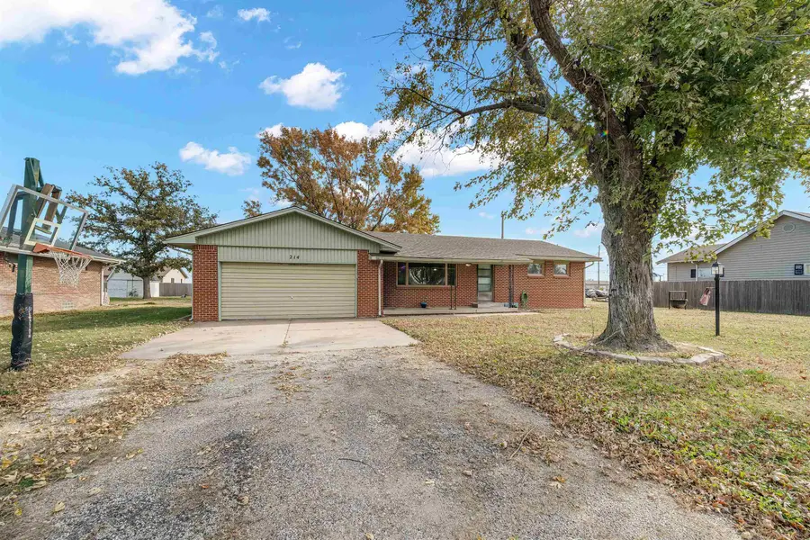 214 N Sedgwick Ave, Burrton, KS 67020 - Image #2