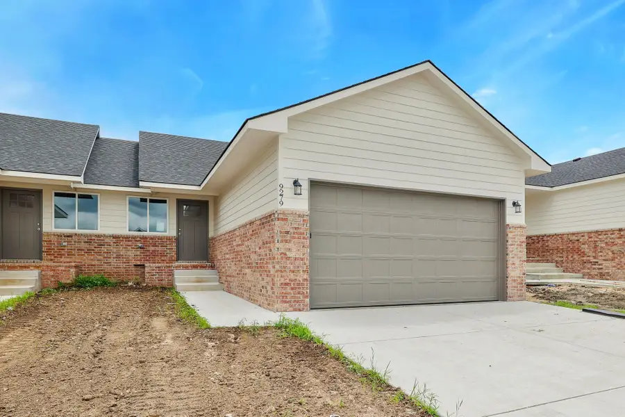 9281 N Fox Pointe, Bel Aire, KS 67226 - Image #3