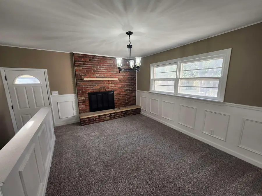 651 Waverly St, Wichita, KS 67218 - Image #2