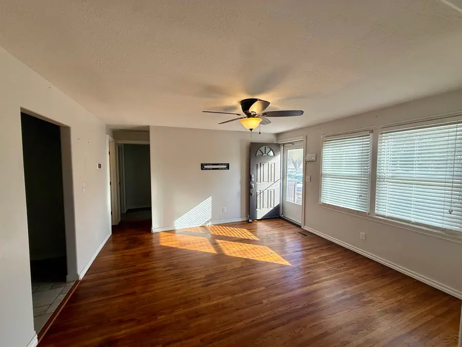 542 W 47th St. S, Wichita, KS 67217-4838 - Image #3