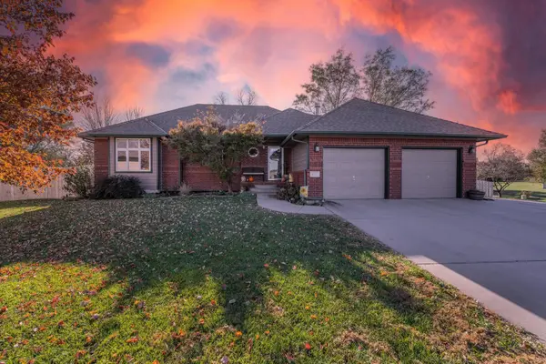 8257 E Old Mill Court, Wichita, KS 67226