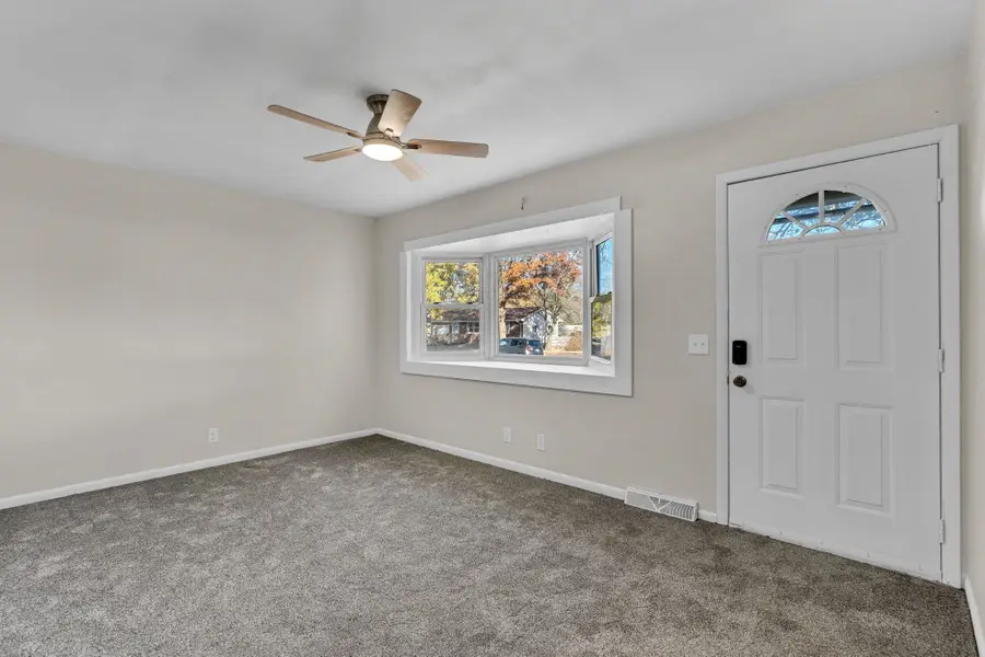 449 N 10th St, Towanda, KS 67144-8912 - Image #3