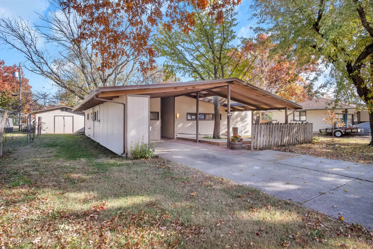 2312 Berry, North Newton, KS 67117 - Image #1