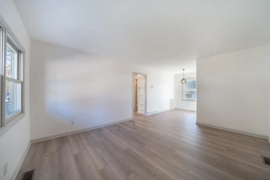 1839 S Ridgewood Dr, Wichita, KS 67218 - Image #2