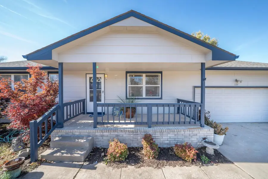 539 S Highland Dr, Andover, KS 67002 - Image #3