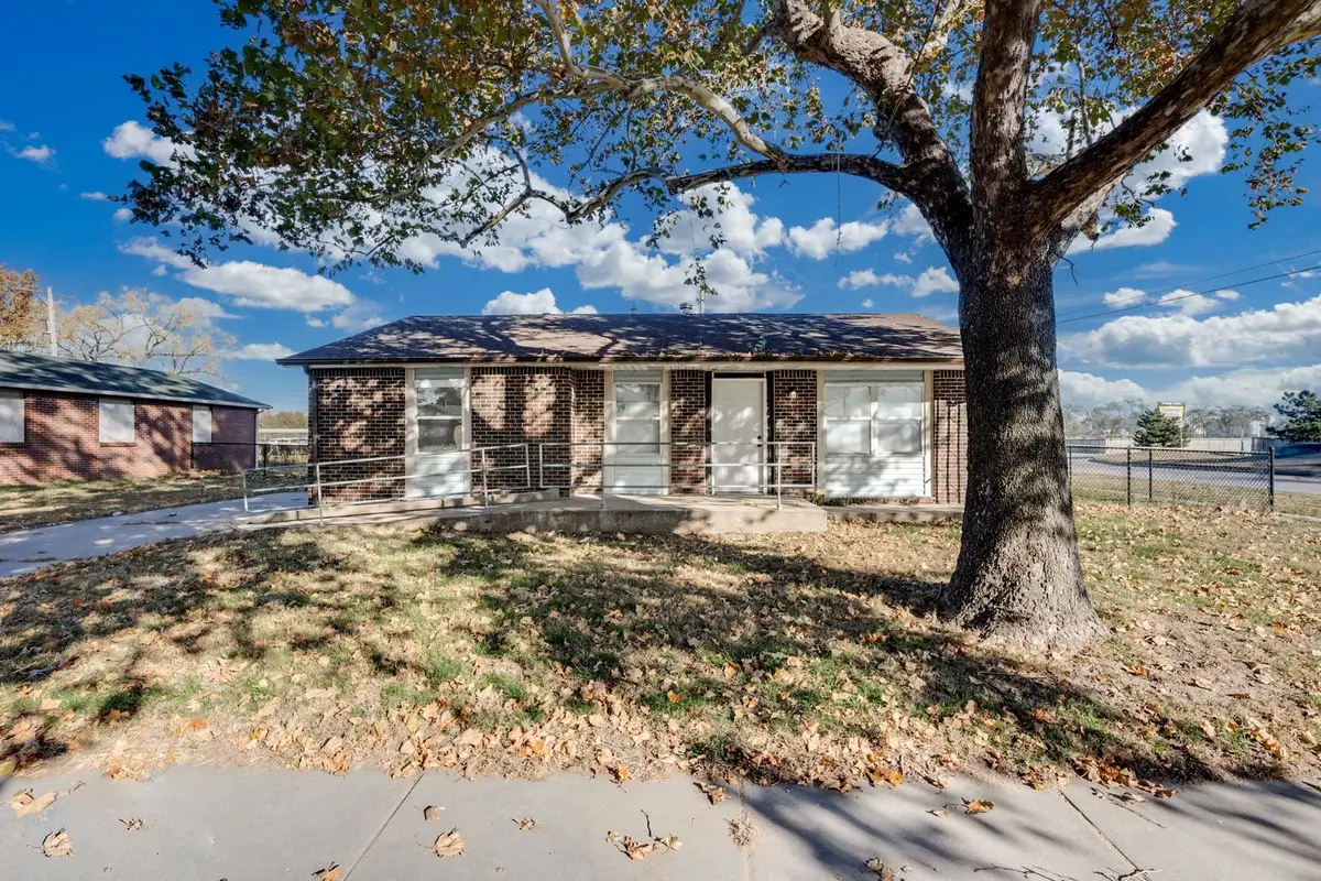 1620 E Catalina St, Wichita, KS 67216 - Image #1
