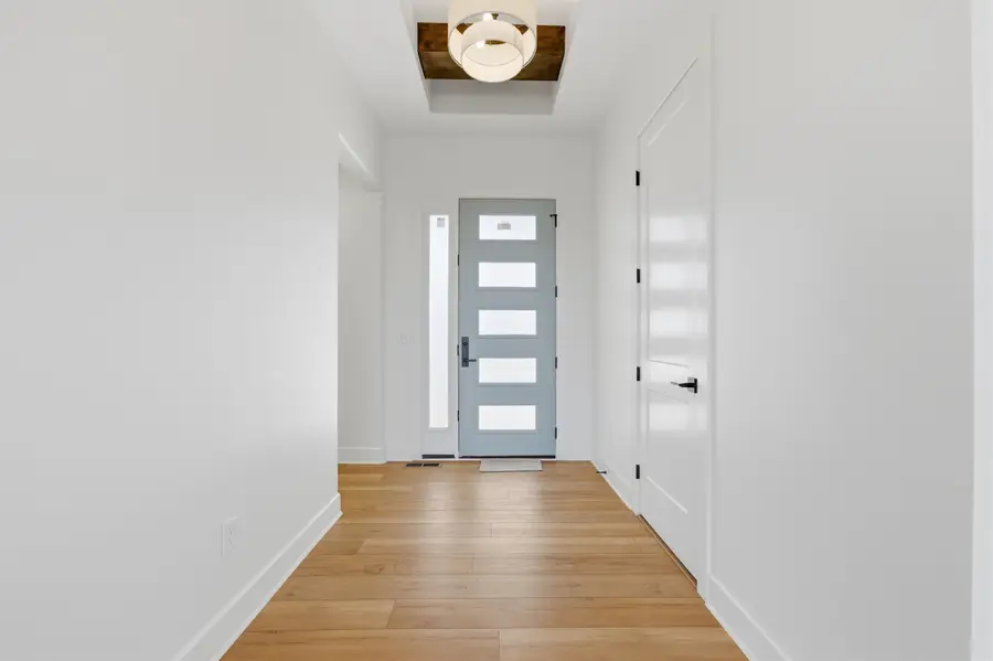 3871 N Estancia Ct, Wichita, KS 67205 - #3