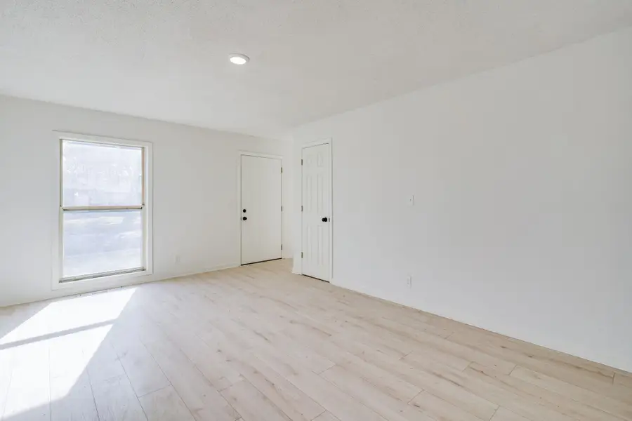 1620 E Del Mar St, Wichita, KS 67216 - Image #3