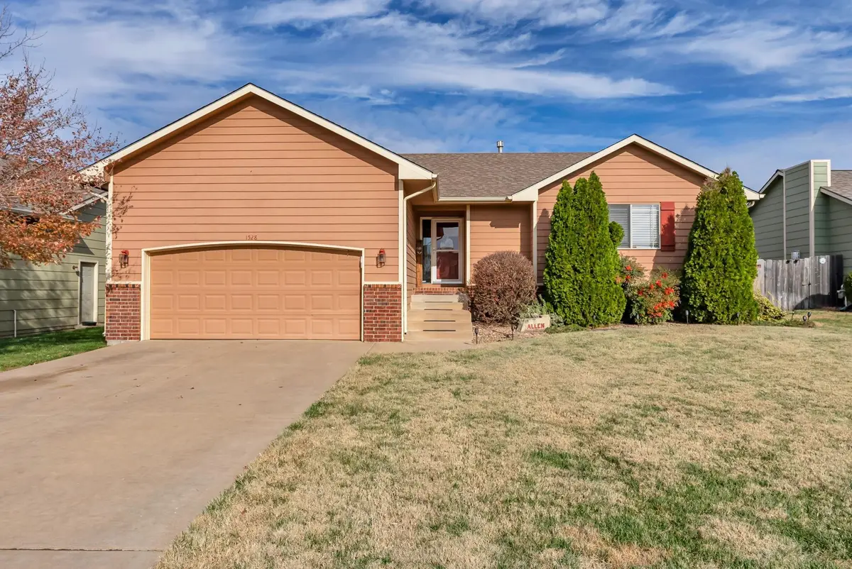 1528 E Prairie Hill St, Park City, KS 67219 - Image #1