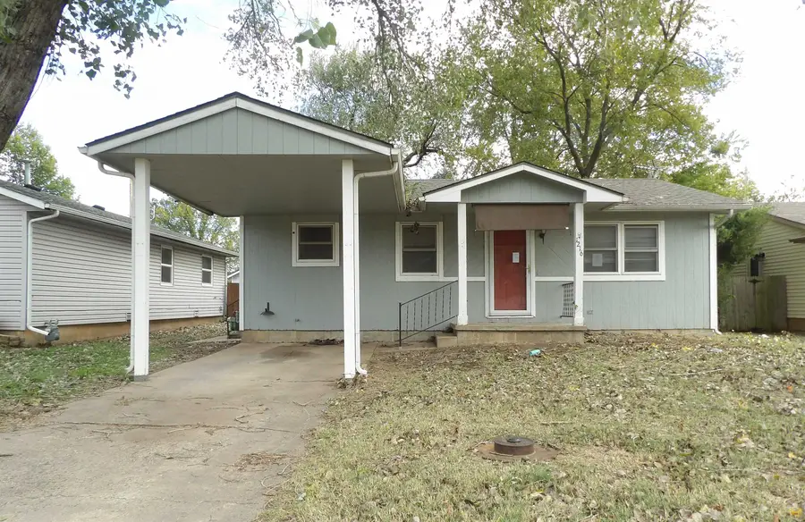 1216 Spencer Dr, Augusta, KS 67010 - Image #2