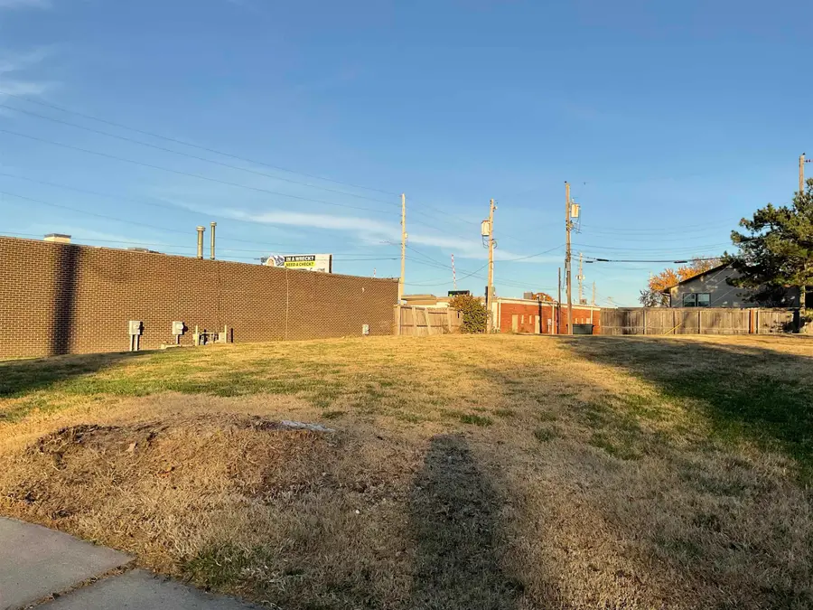642 N Sheridan St., Wichita, KS 67203 - Image #3