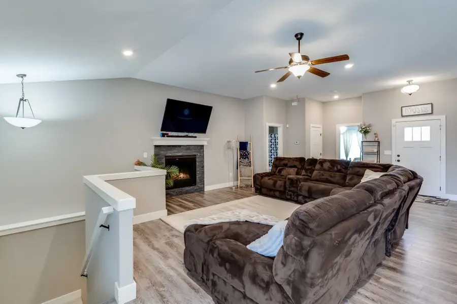 3040 N Susan Ln, Mulvane, KS 67110 - Image #3