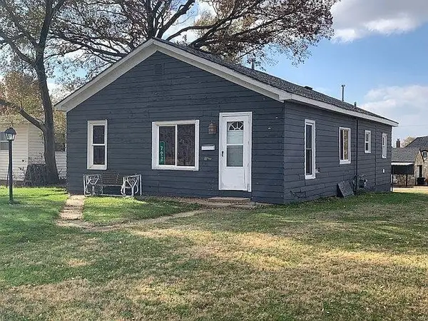 727 Elm St, Minneapolis, KS 67467